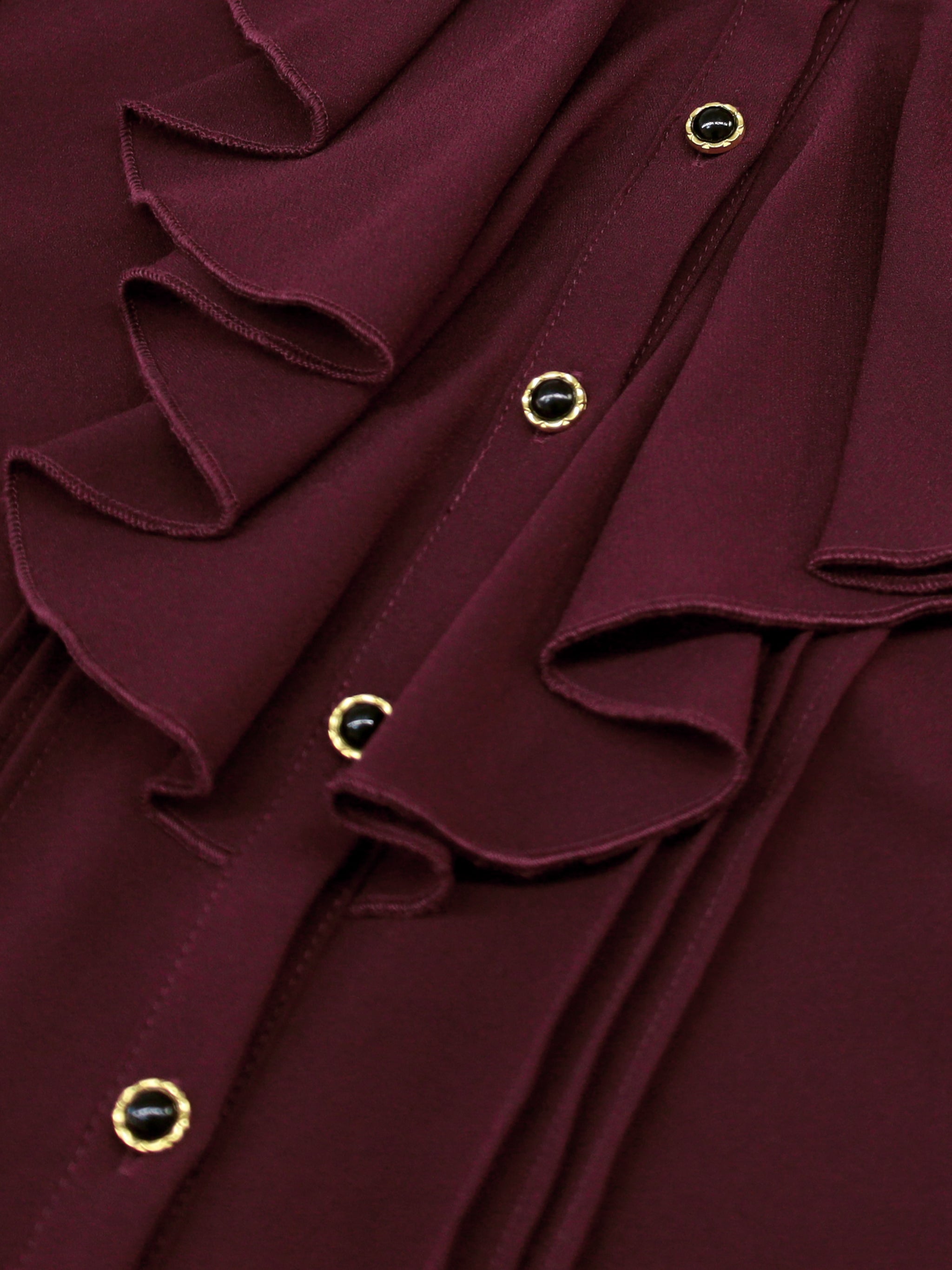 Antique Claspフリルブラウス ｜Amavel（アマベル）公式サイト