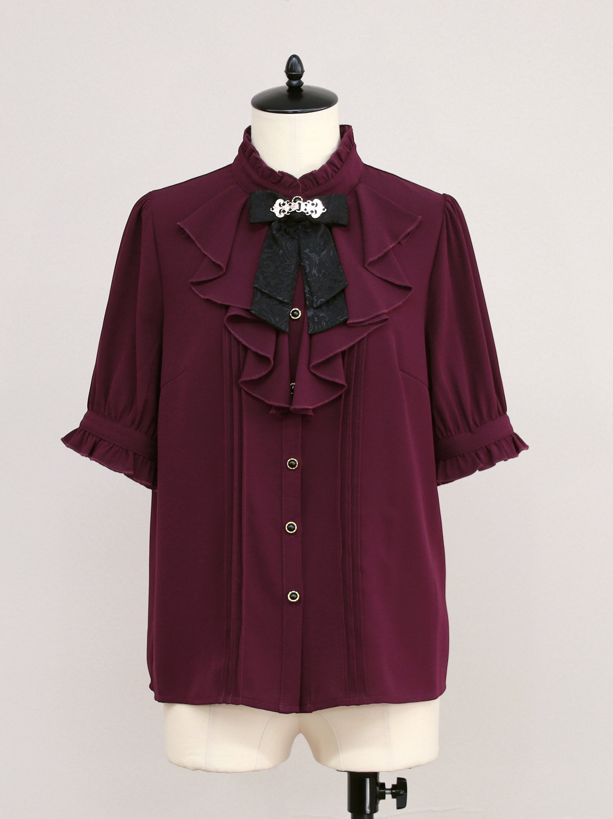 Antique Claspフリルブラウス ｜Amavel（アマベル）公式サイト