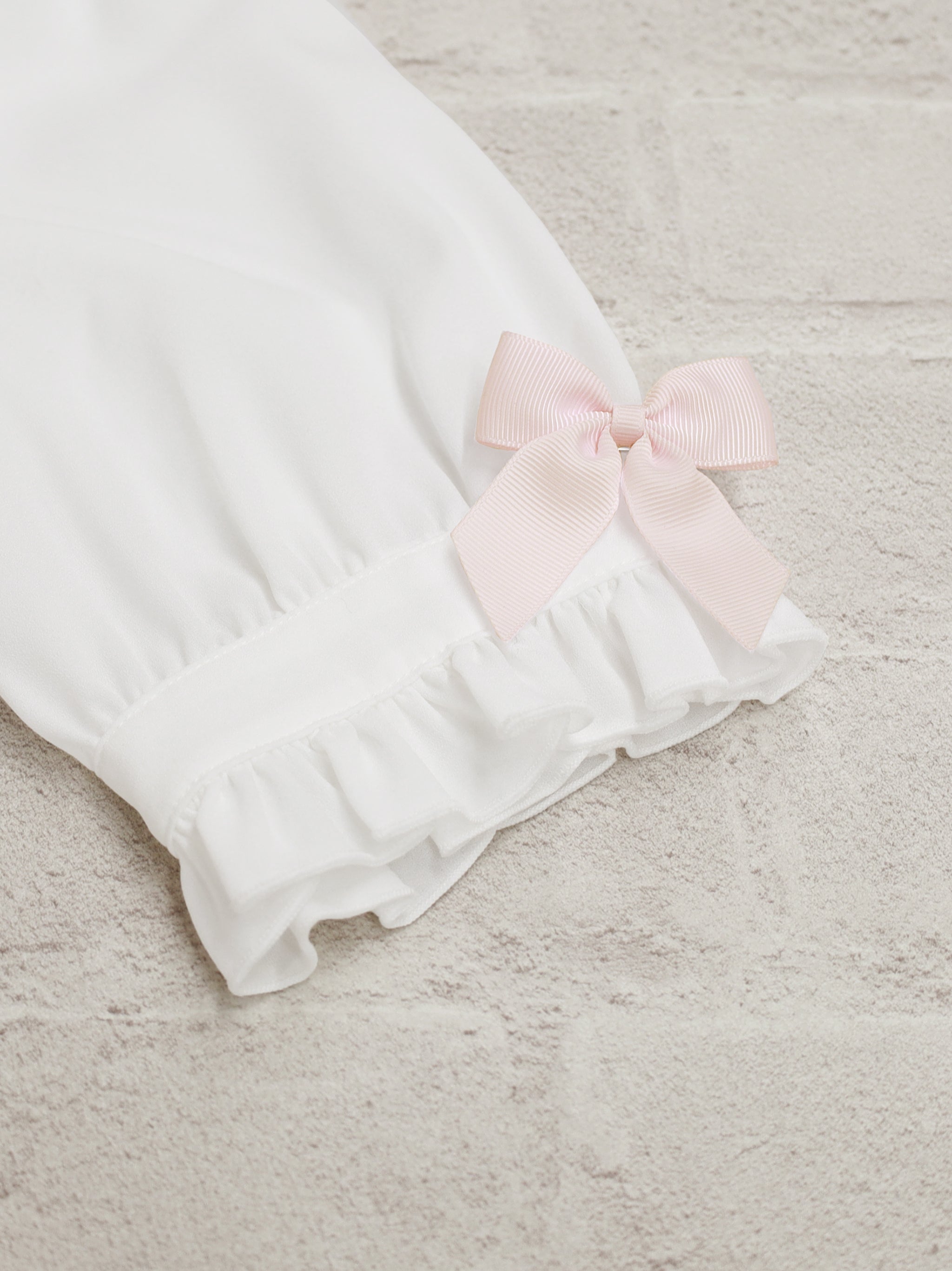 ホイップフリルブラウス ｜Amavel（アマベル）公式サイト