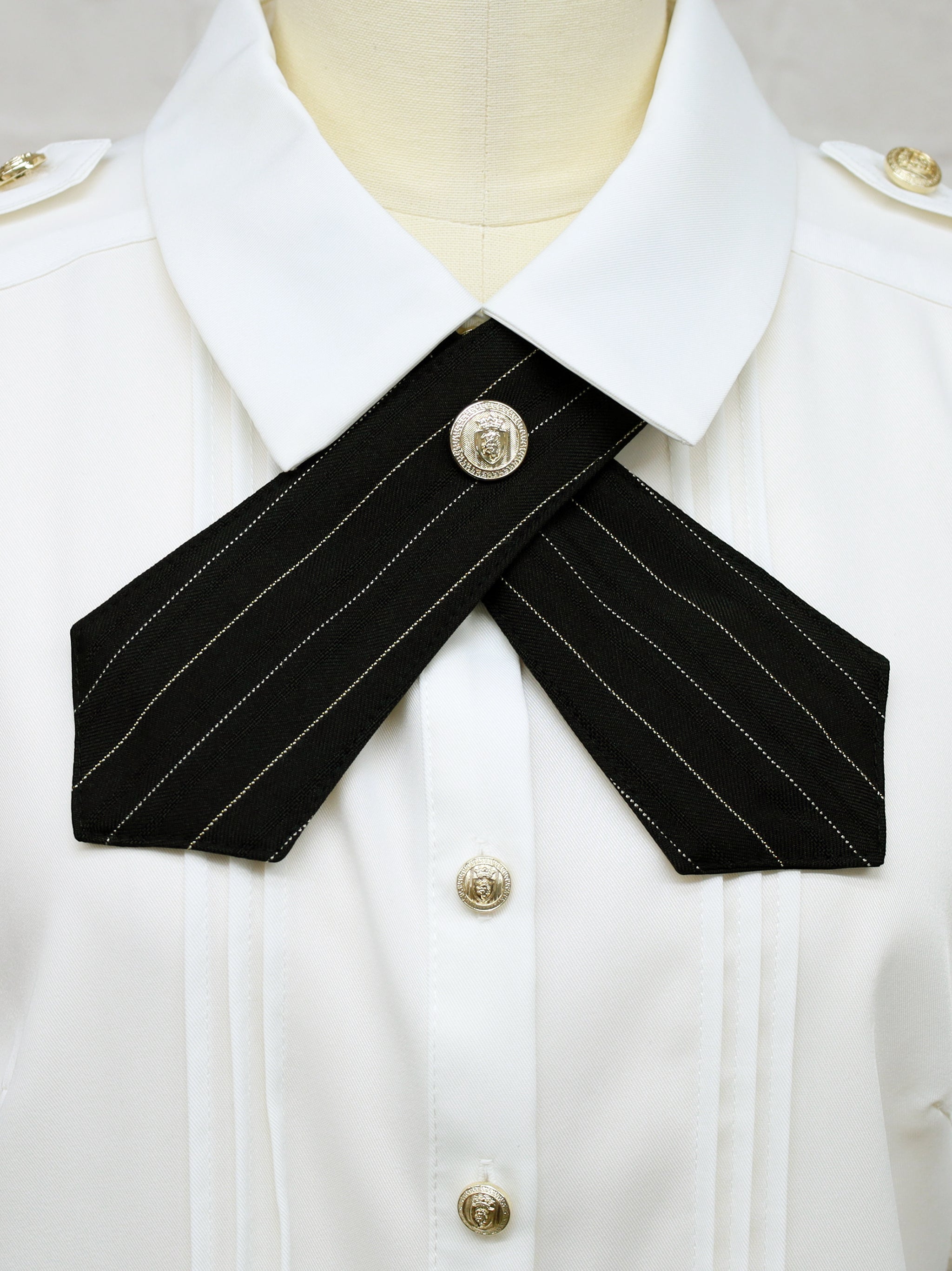 Royal Emblem クロスタイブラウス ｜Amavel（アマベル）公式サイト