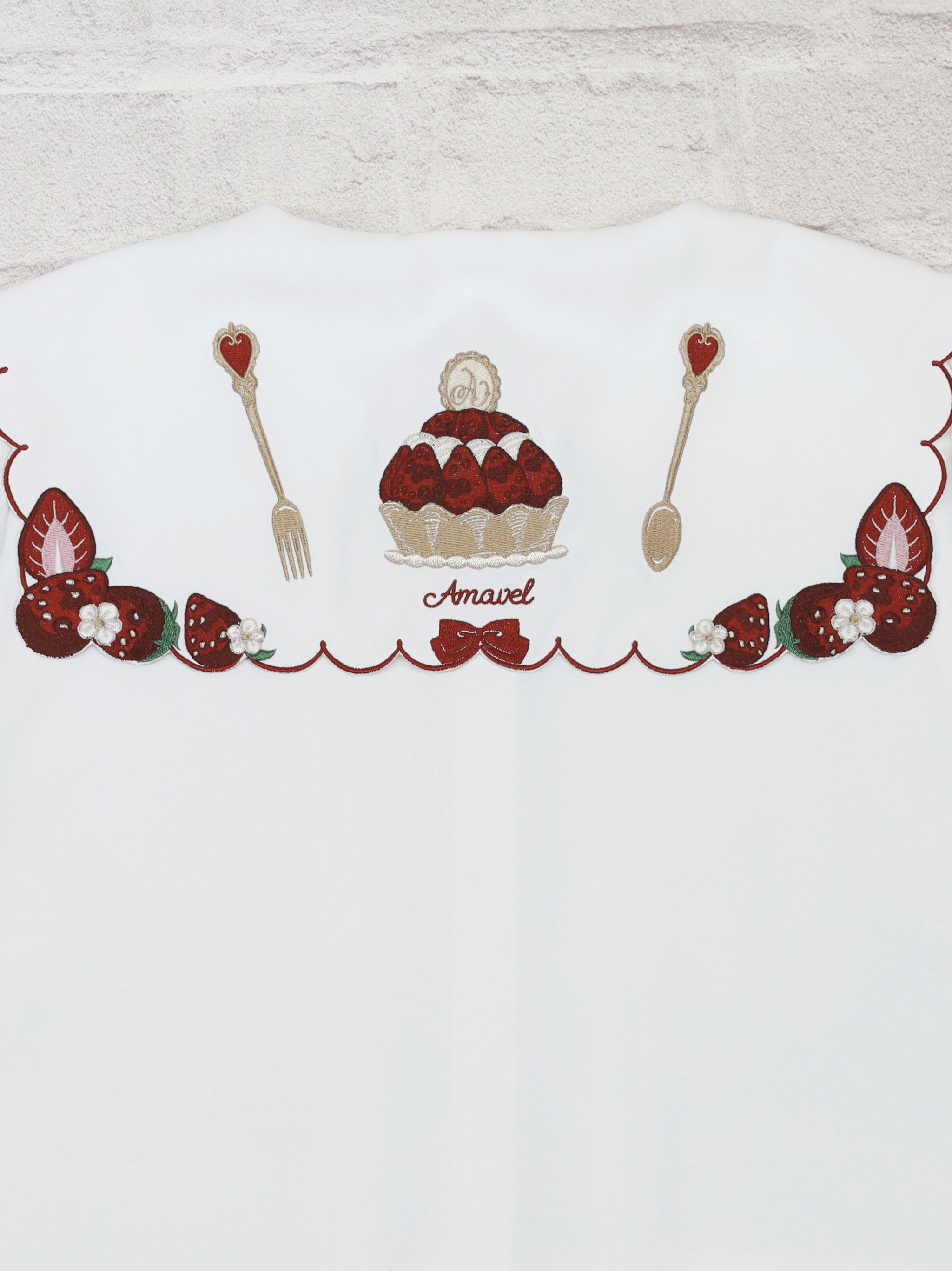 Berry Pâtisserie ブラウス ｜Amavel（アマベル）公式サイト