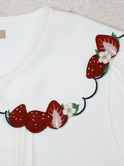 Berry Pâtisserie ブラウス ｜Amavel（アマベル）公式サイト