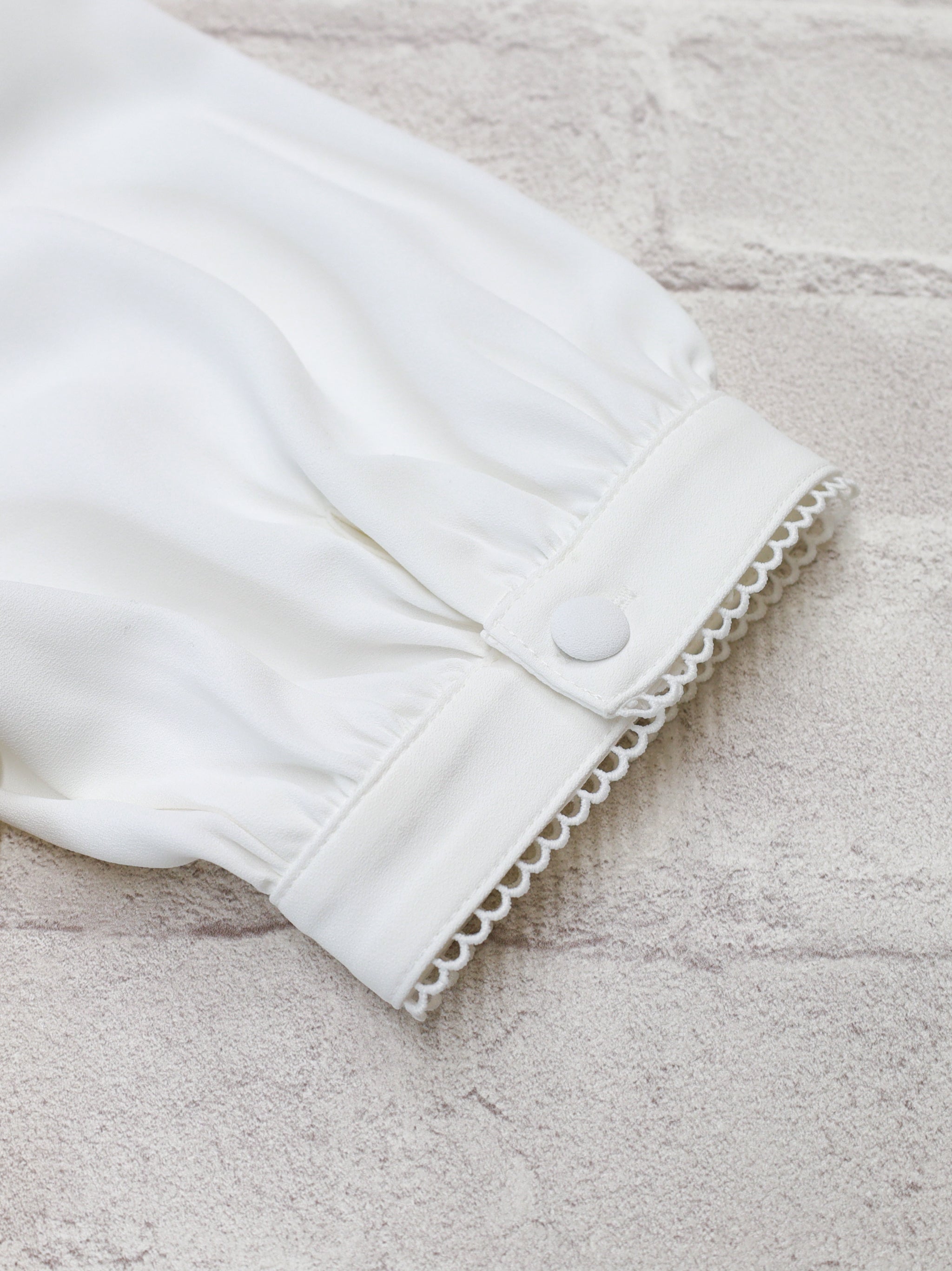 Berry Pâtisserie ブラウス ｜Amavel（アマベル）公式サイト