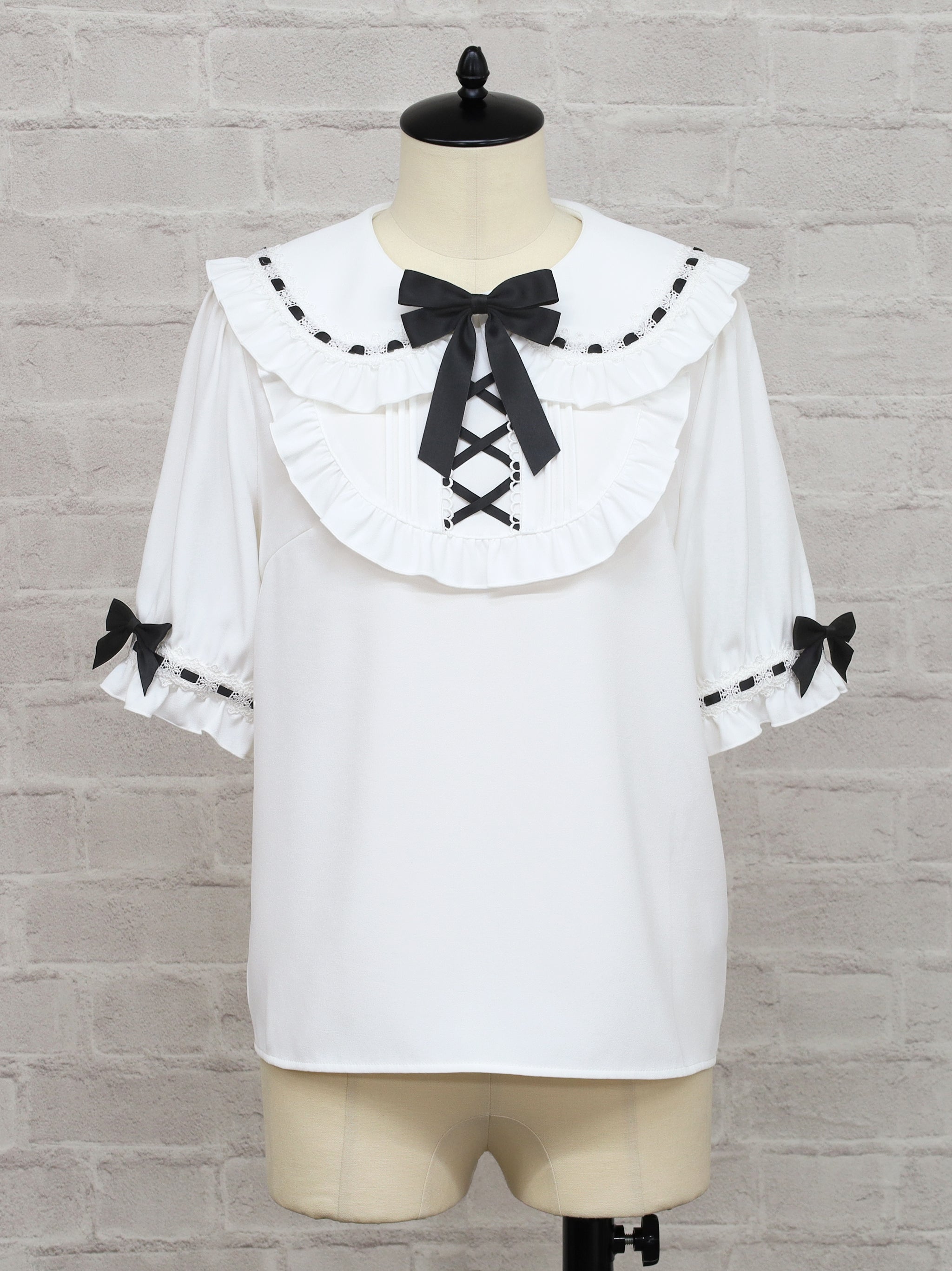 Chērie Lace レースアップブラウス ブラック（Black） FREE ｜Amavel（アマベル）公式サイト