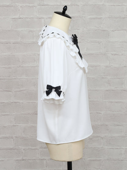 Chērie Lace レースアップブラウス ｜Amavel（アマベル）公式サイト