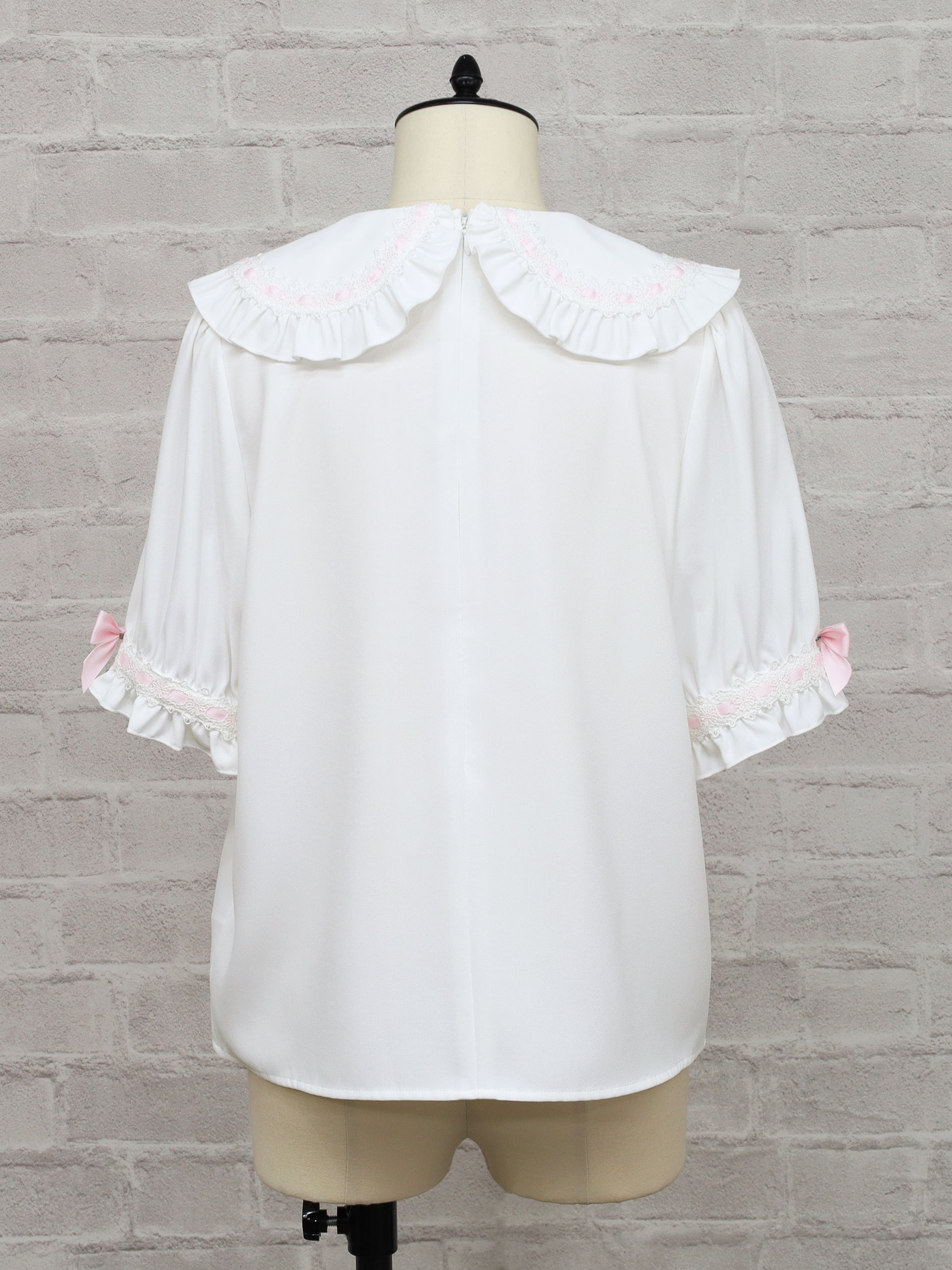 Chērie Lace レースアップブラウス ｜Amavel（アマベル）公式サイト