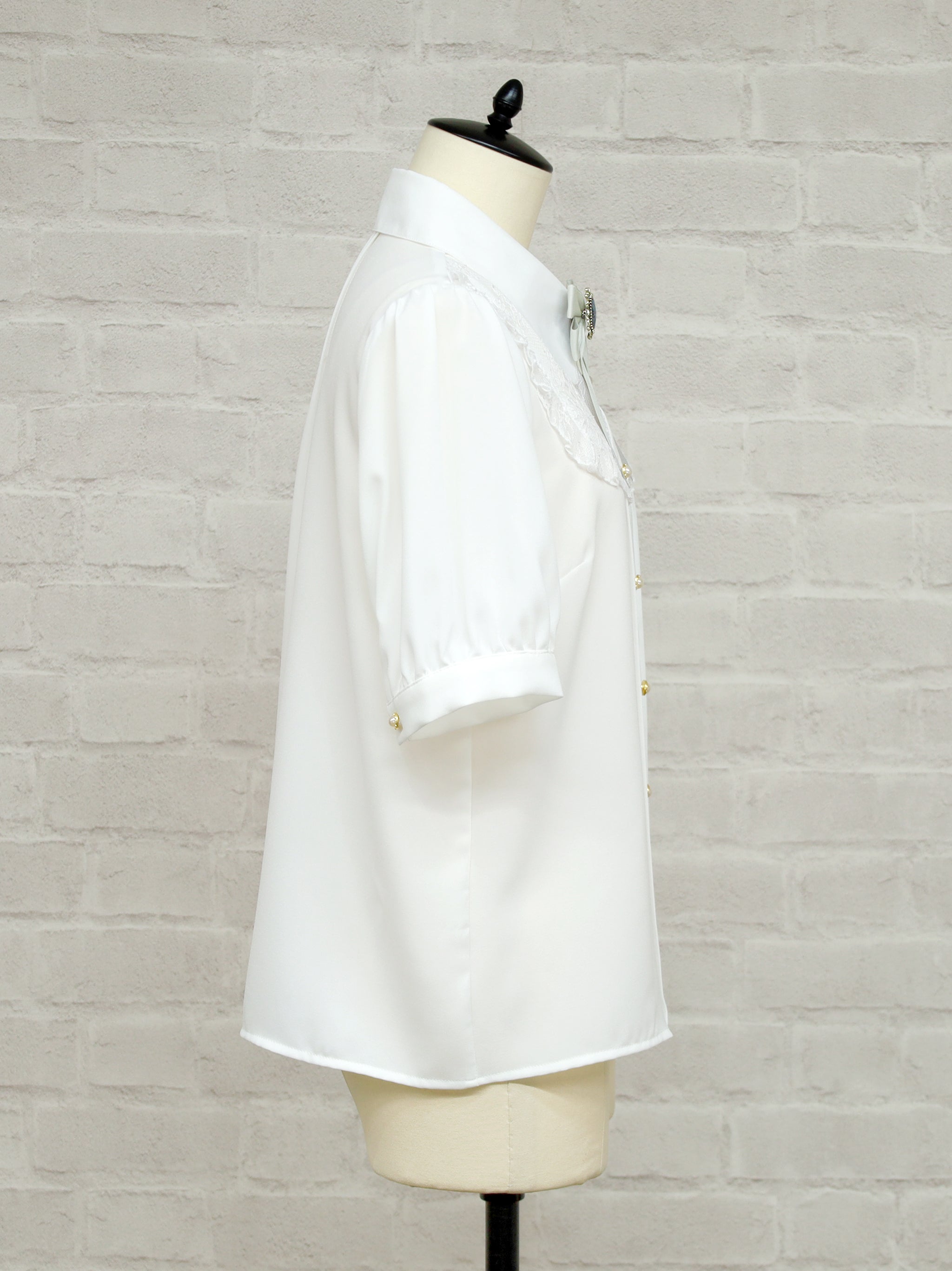 Classical Doll カメオリボンブラウス ｜Amavel（アマベル）公式サイト