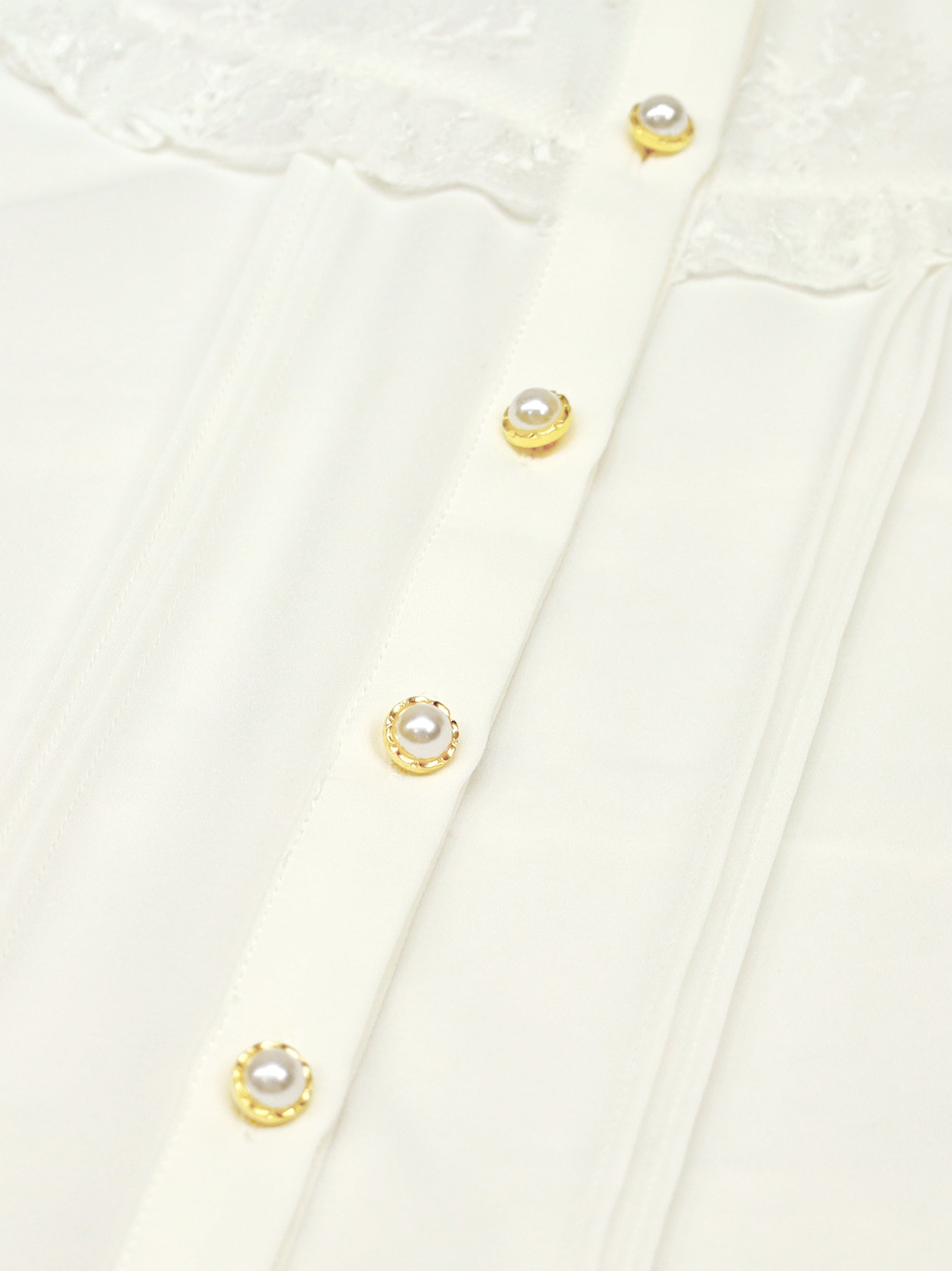 Classical Doll カメオリボンブラウス ｜Amavel（アマベル）公式サイト