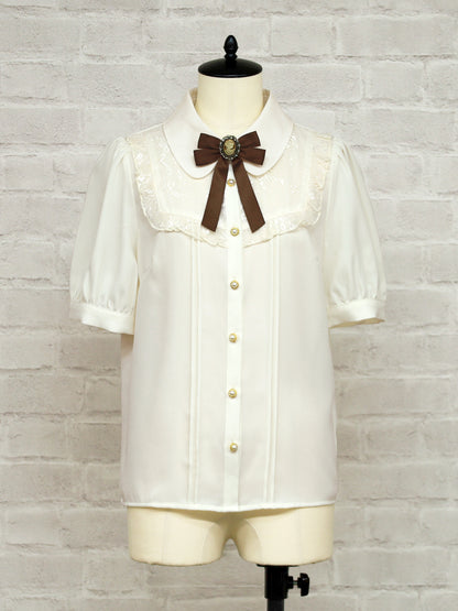 Classical Doll カメオリボンブラウス ブラウン（Brown） FREE ｜Amavel（アマベル）公式サイト