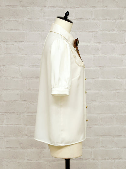 Classical Doll カメオリボンブラウス ｜Amavel（アマベル）公式サイト