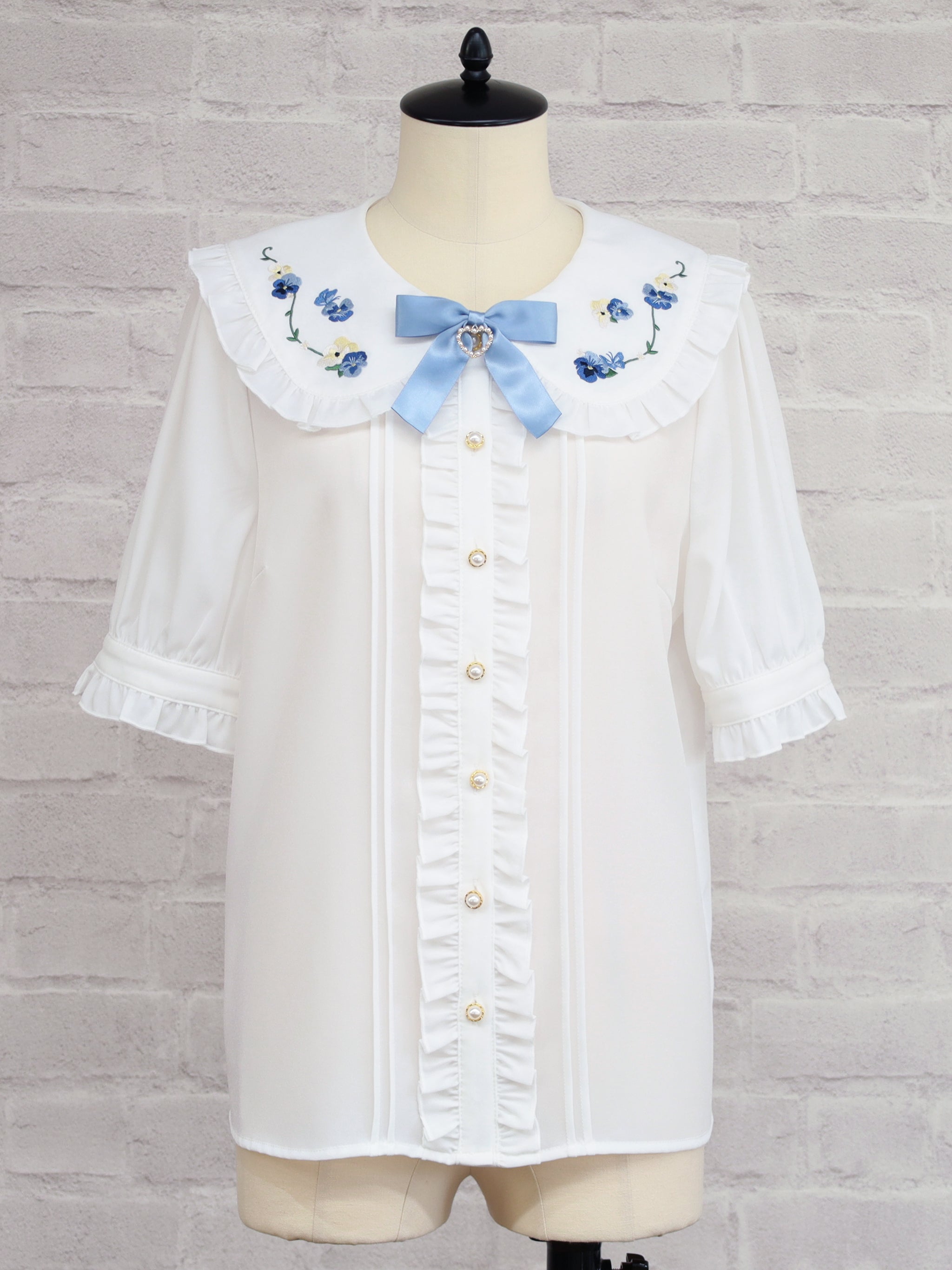 Märchen Pansy レースブラウス ｜Amavel（アマベル）公式サイト