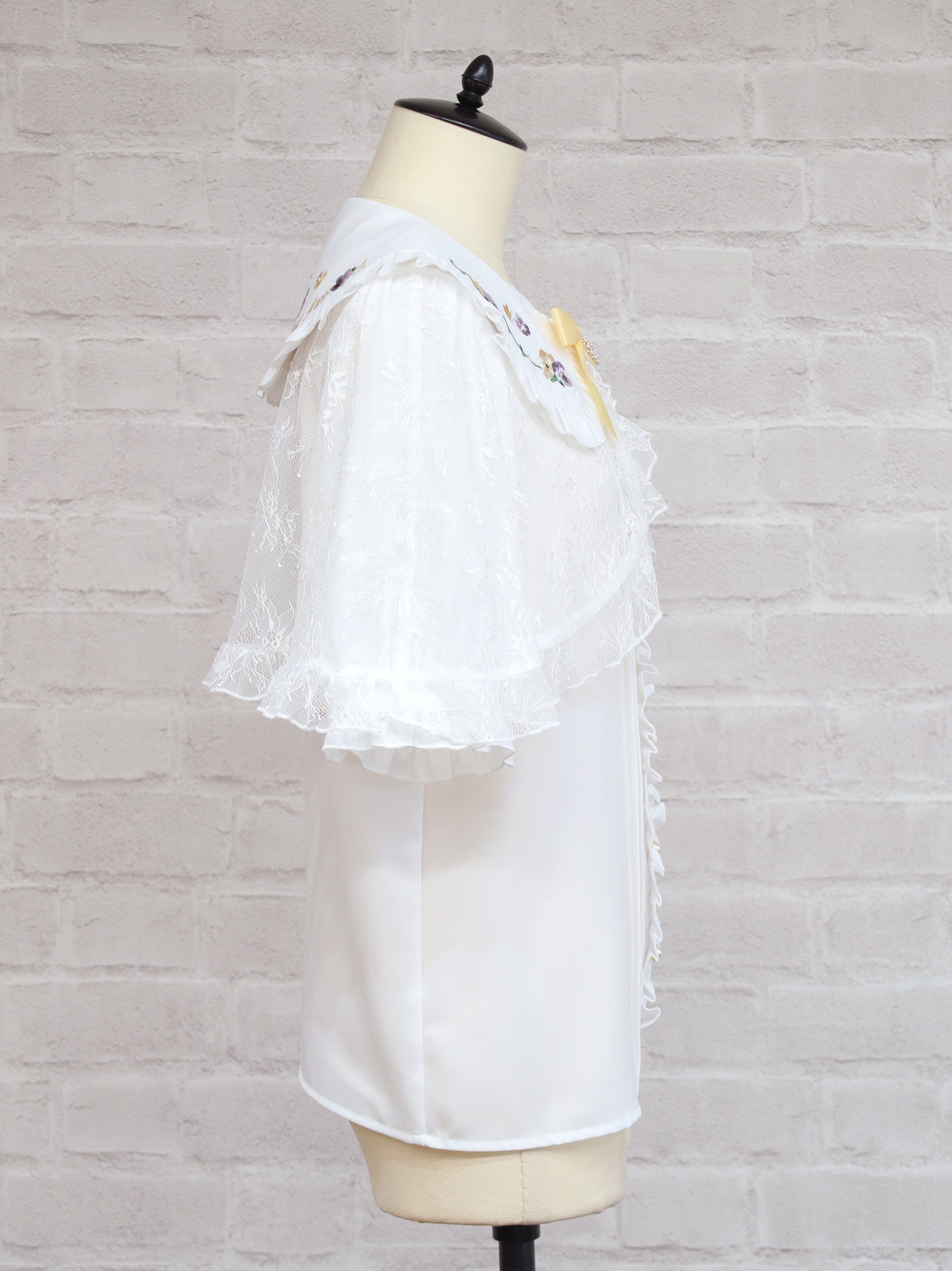 Märchen Pansy レースブラウス ｜Amavel（アマベル）公式サイト