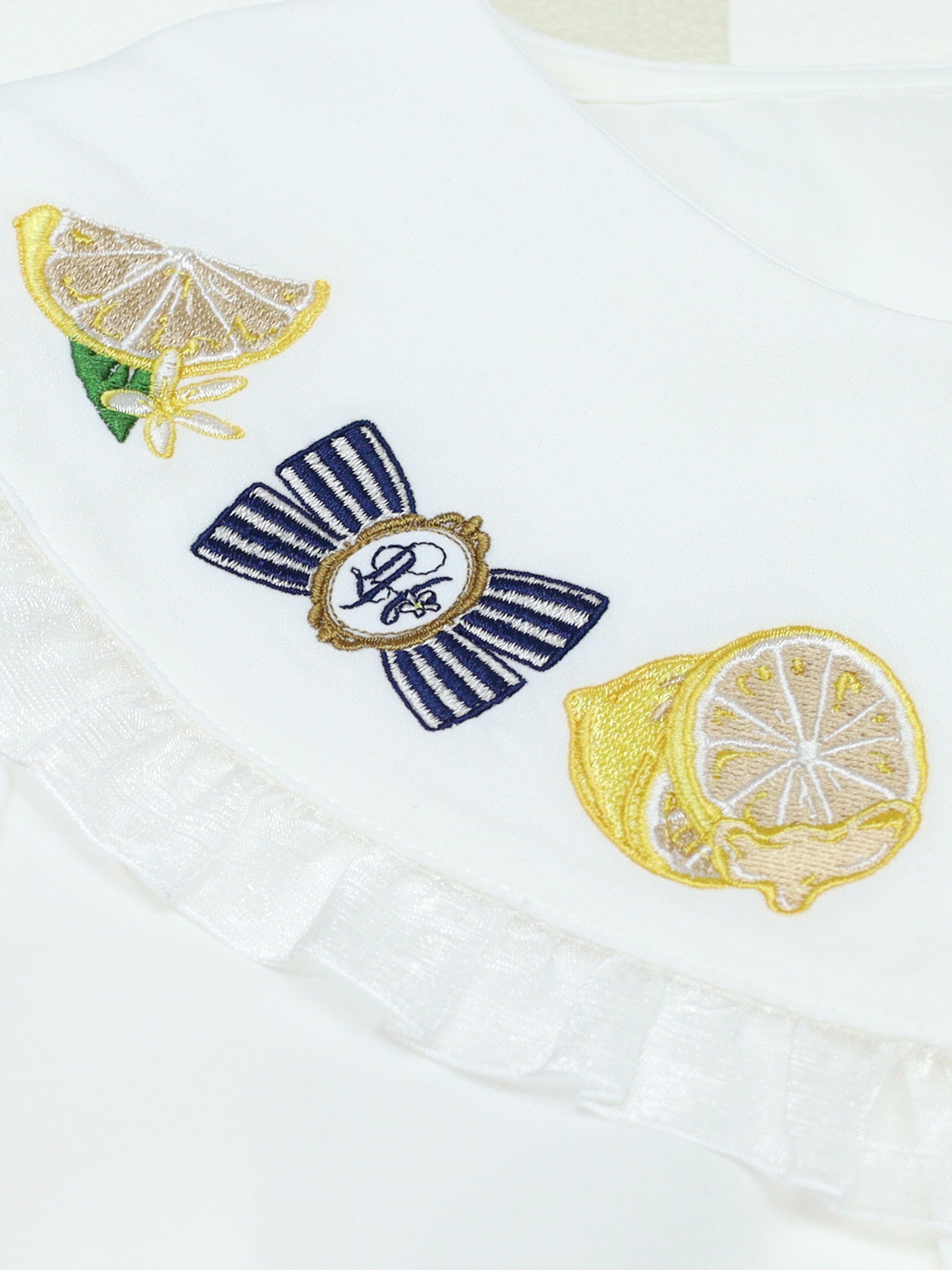【メンバーズセール対象】Honey Lemon フリルブラウス ｜Amavel（アマベル）公式サイト