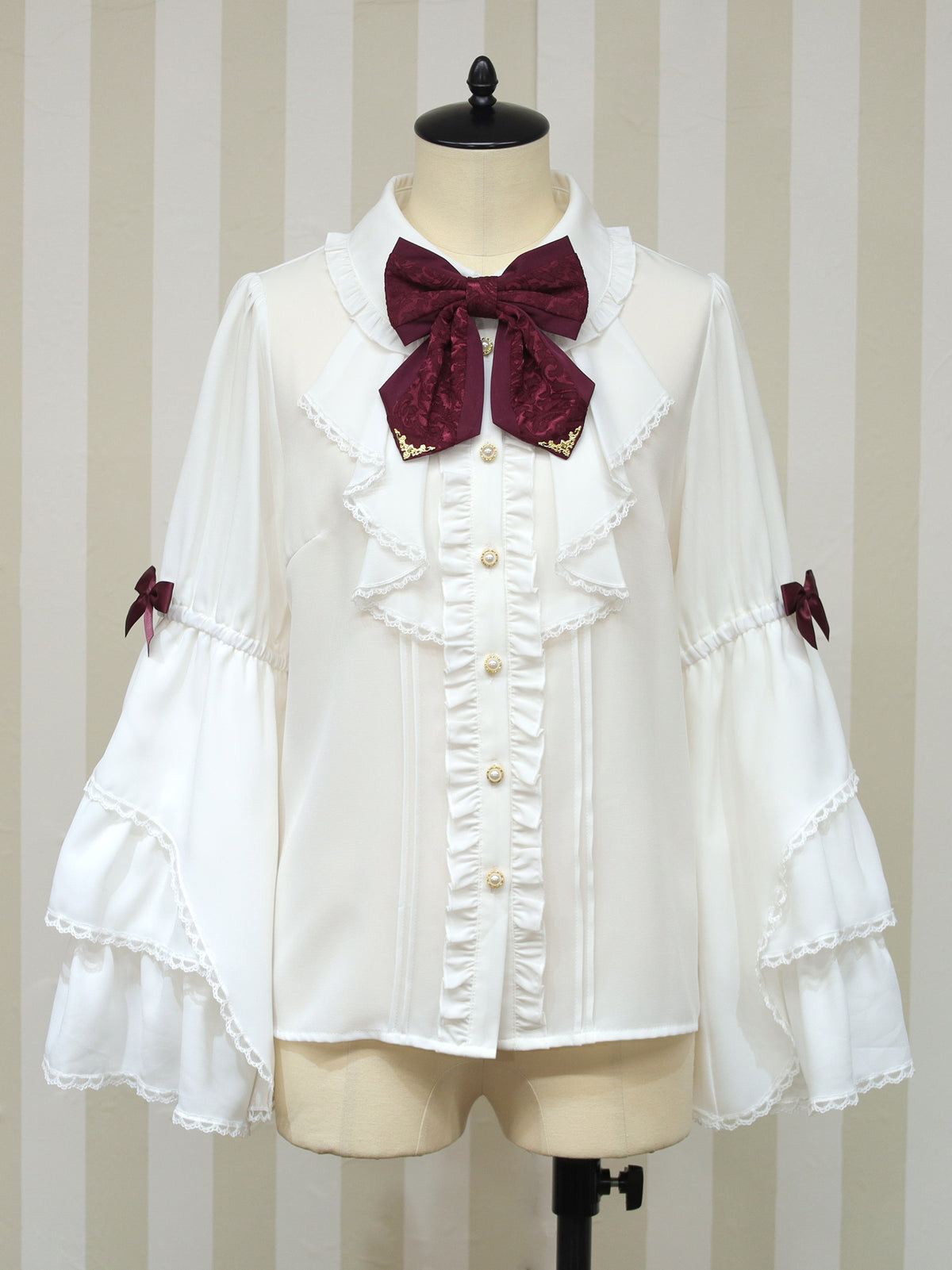 Château Minette 姫袖ブラウス ｜Amavel（アマベル）公式サイト