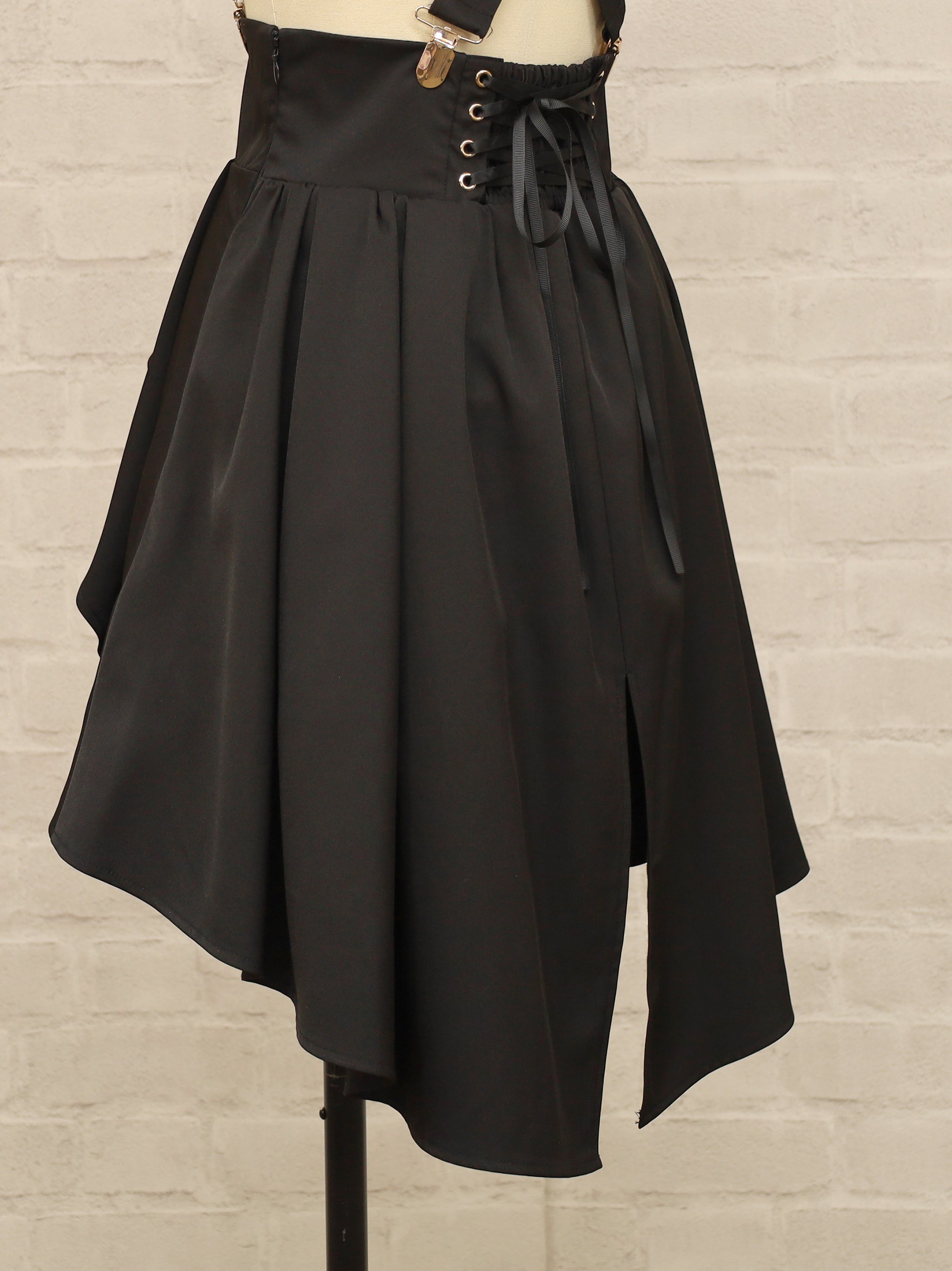 Stately Emblem ショートパンツ ｜Amavel（アマベル）公式サイト