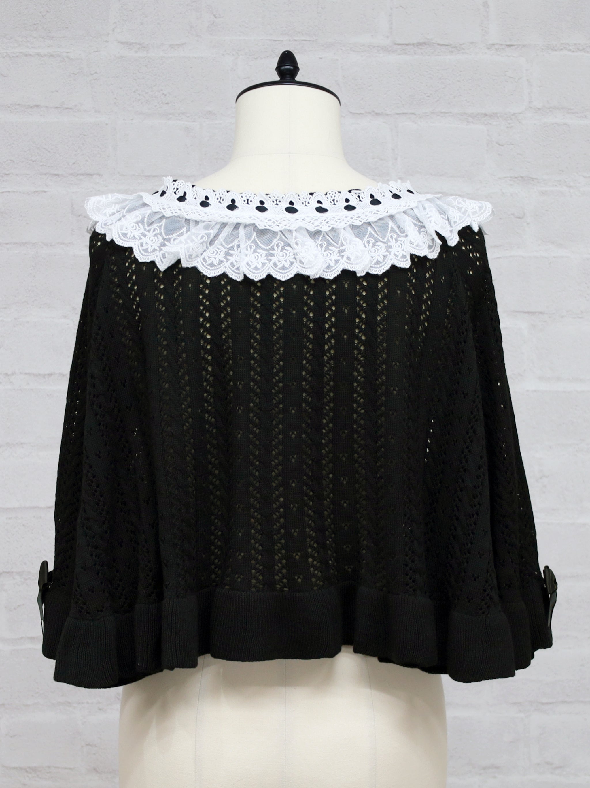 ロマンティックレースすかし編みショート丈ニットポンチョ ｜Amavel（アマベル）公式サイト