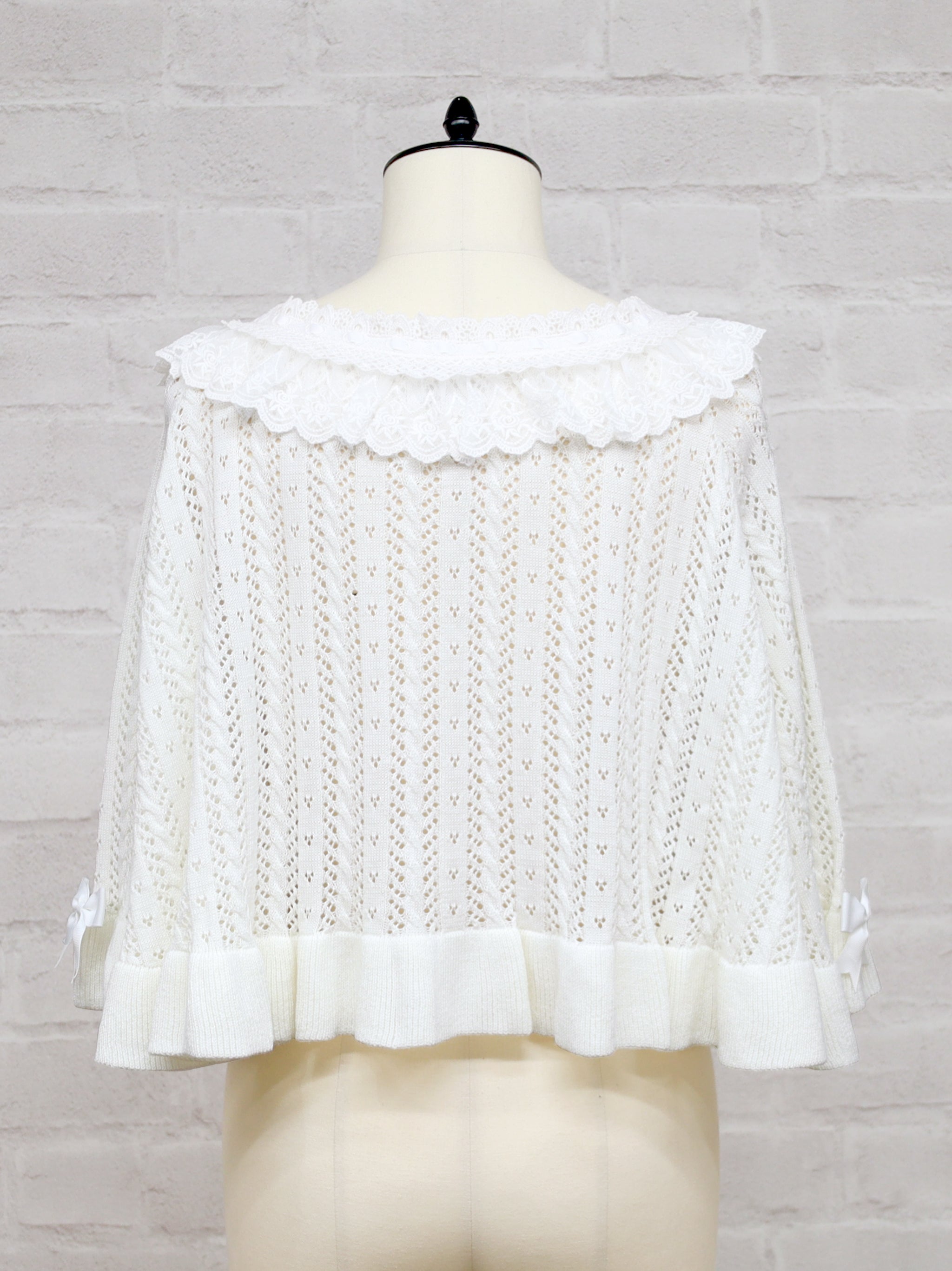 ロマンティックレースすかし編みショート丈ニットポンチョ ｜Amavel（アマベル）公式サイト