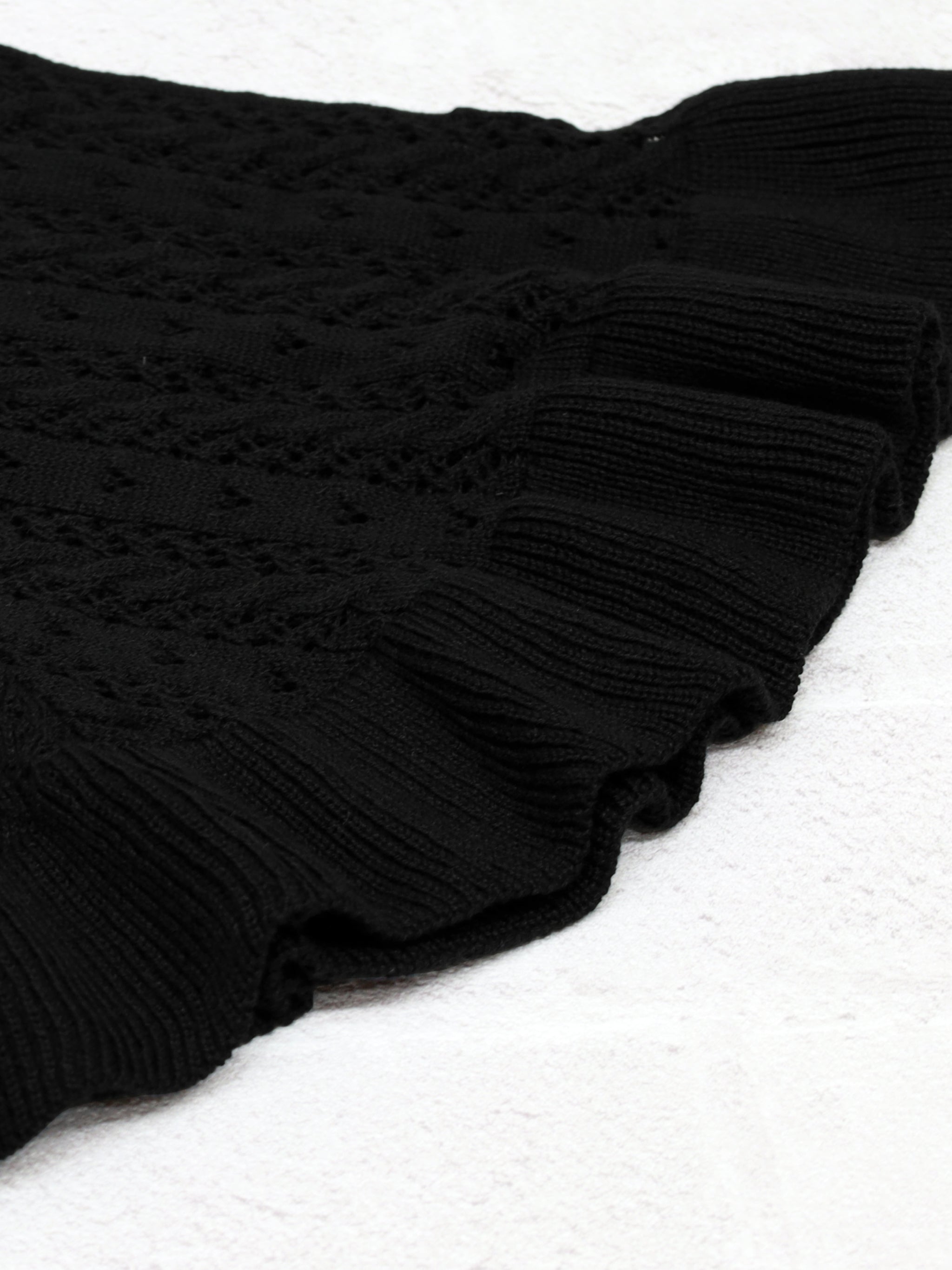 ロマンティックレースすかし編みニットポンチョ ｜Amavel（アマベル）公式サイト