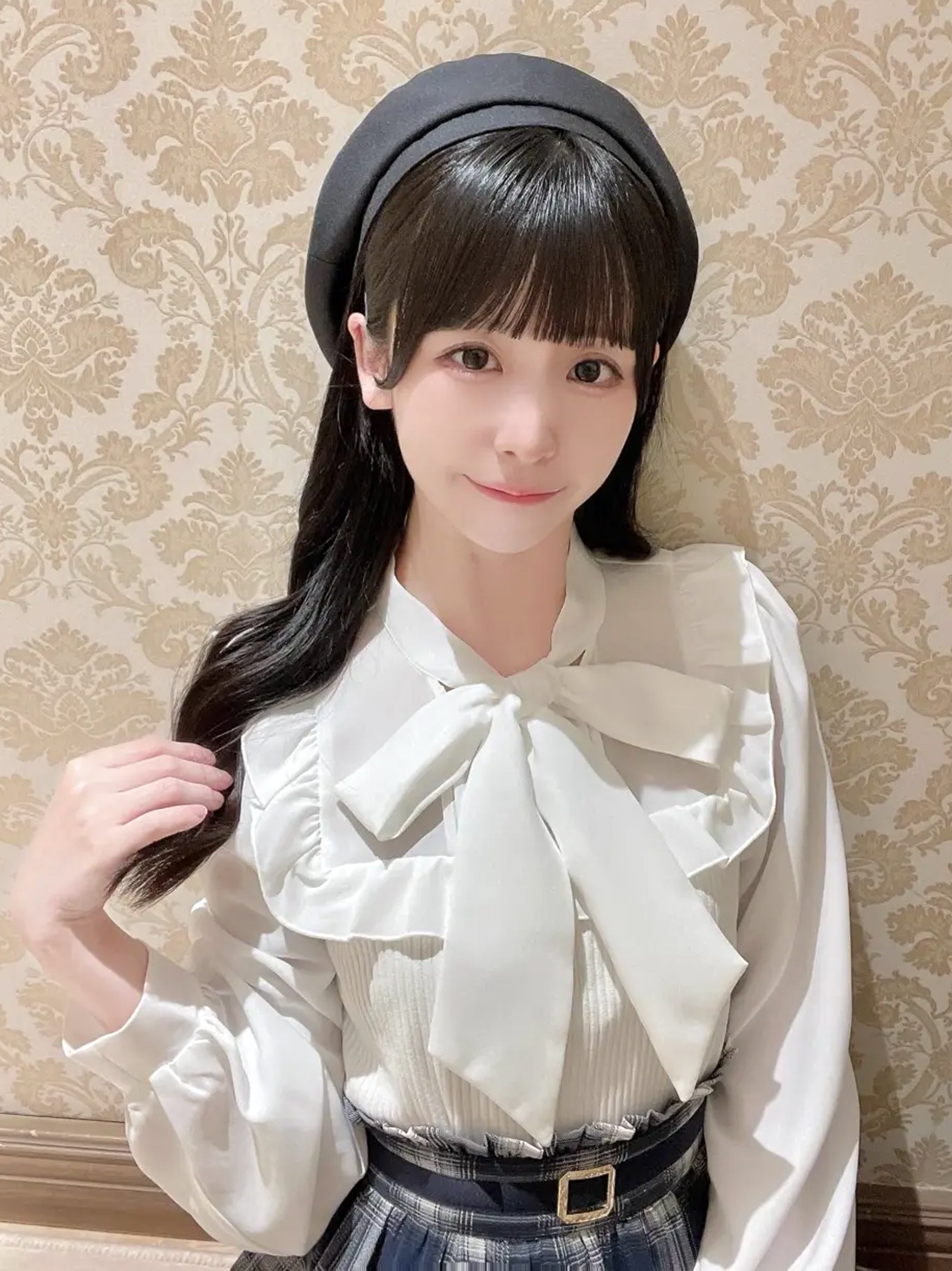 ボウタイテレコトップス アイボリー（Ivory） FREE ｜Amavel（アマベル）公式サイト