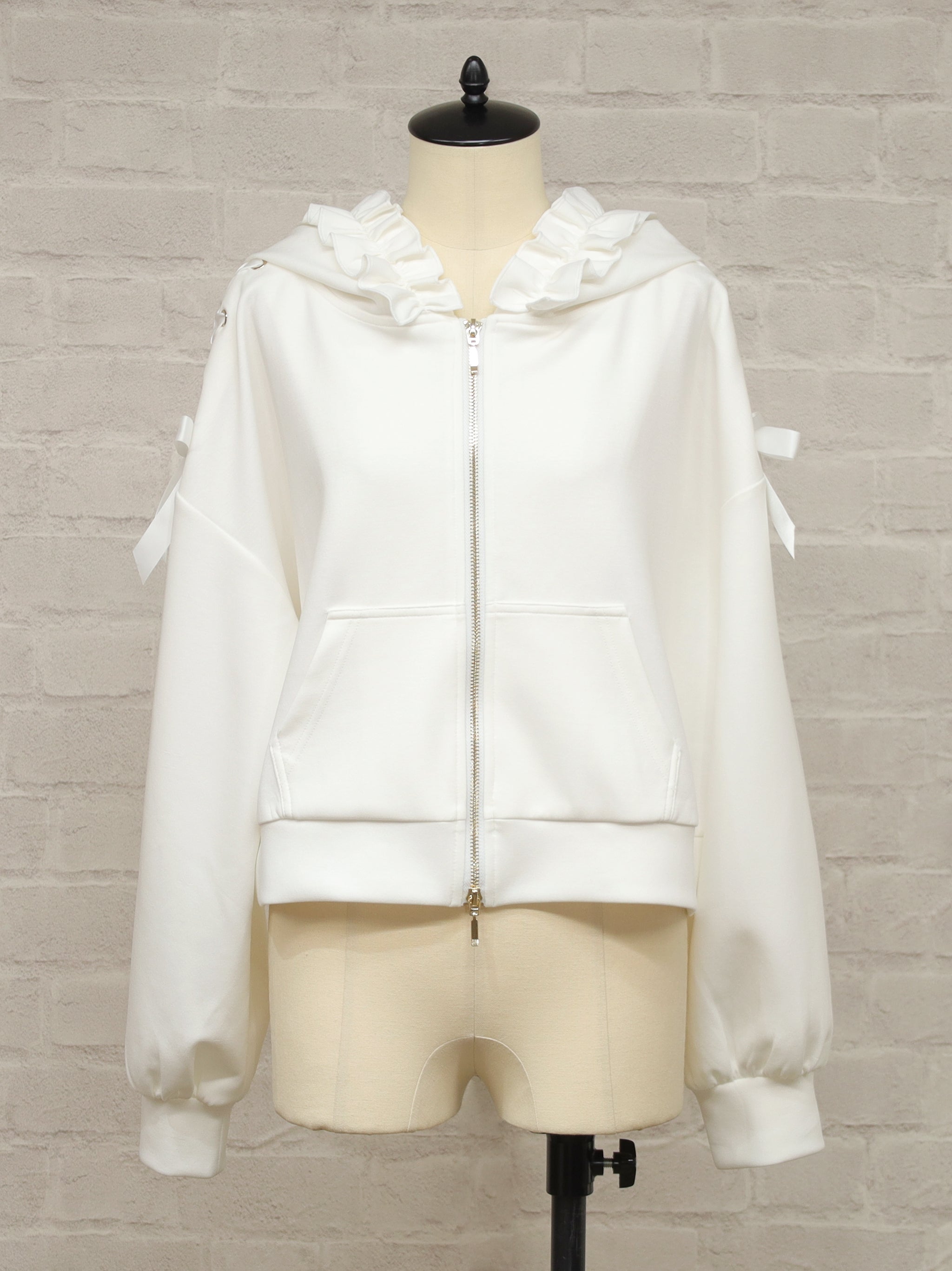 Frill Ribbon ショートパーカー ｜Amavel（アマベル）公式サイト