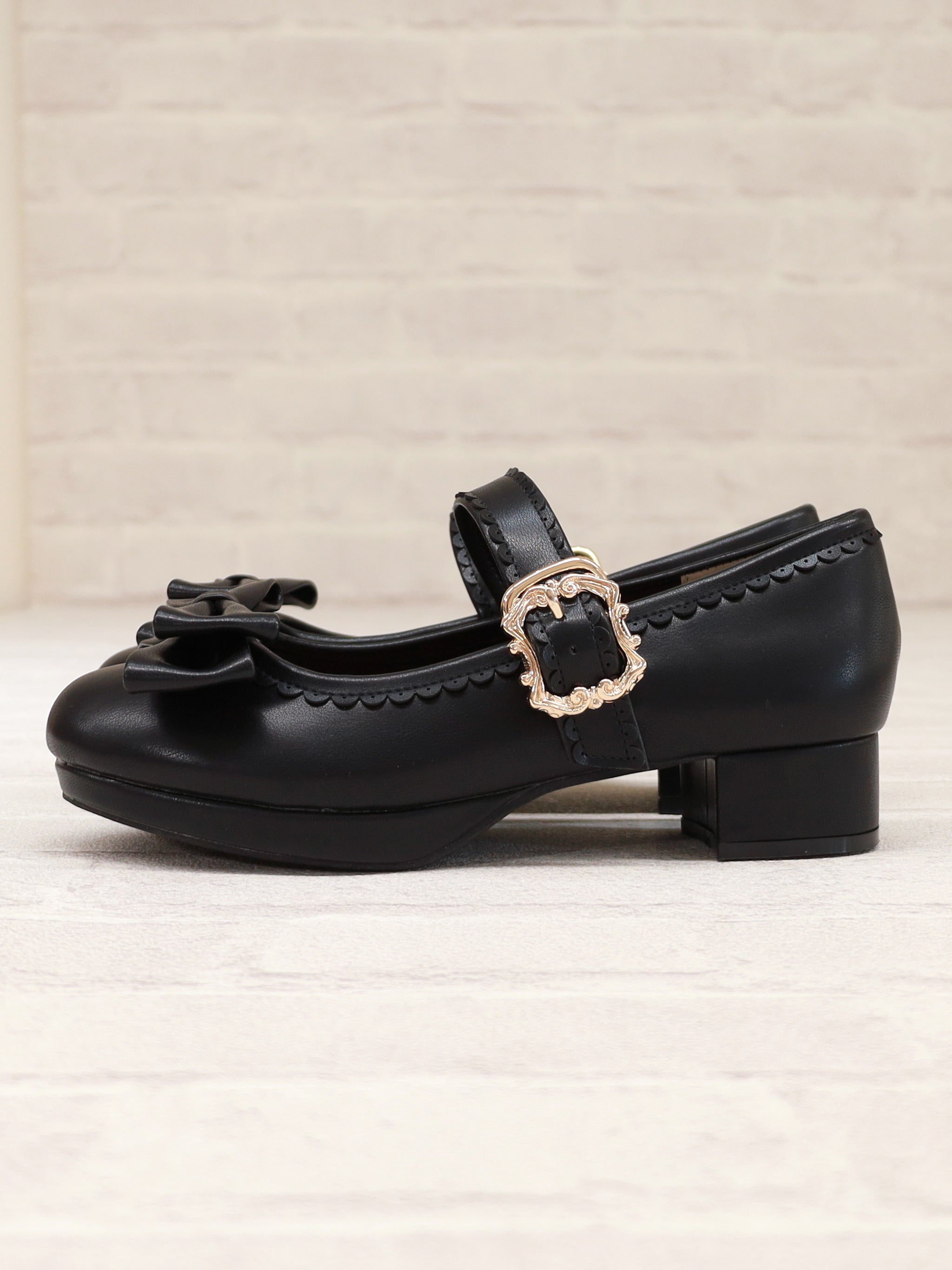 リボン付スカラップパンプス ｜Amavel（アマベル）公式サイト