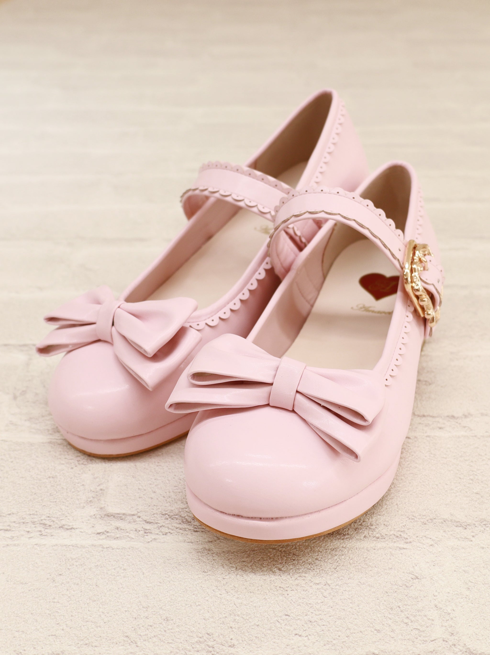 リボン付スカラップパンプス ピンク（Pink） ｜Amavel（アマベル）公式サイト