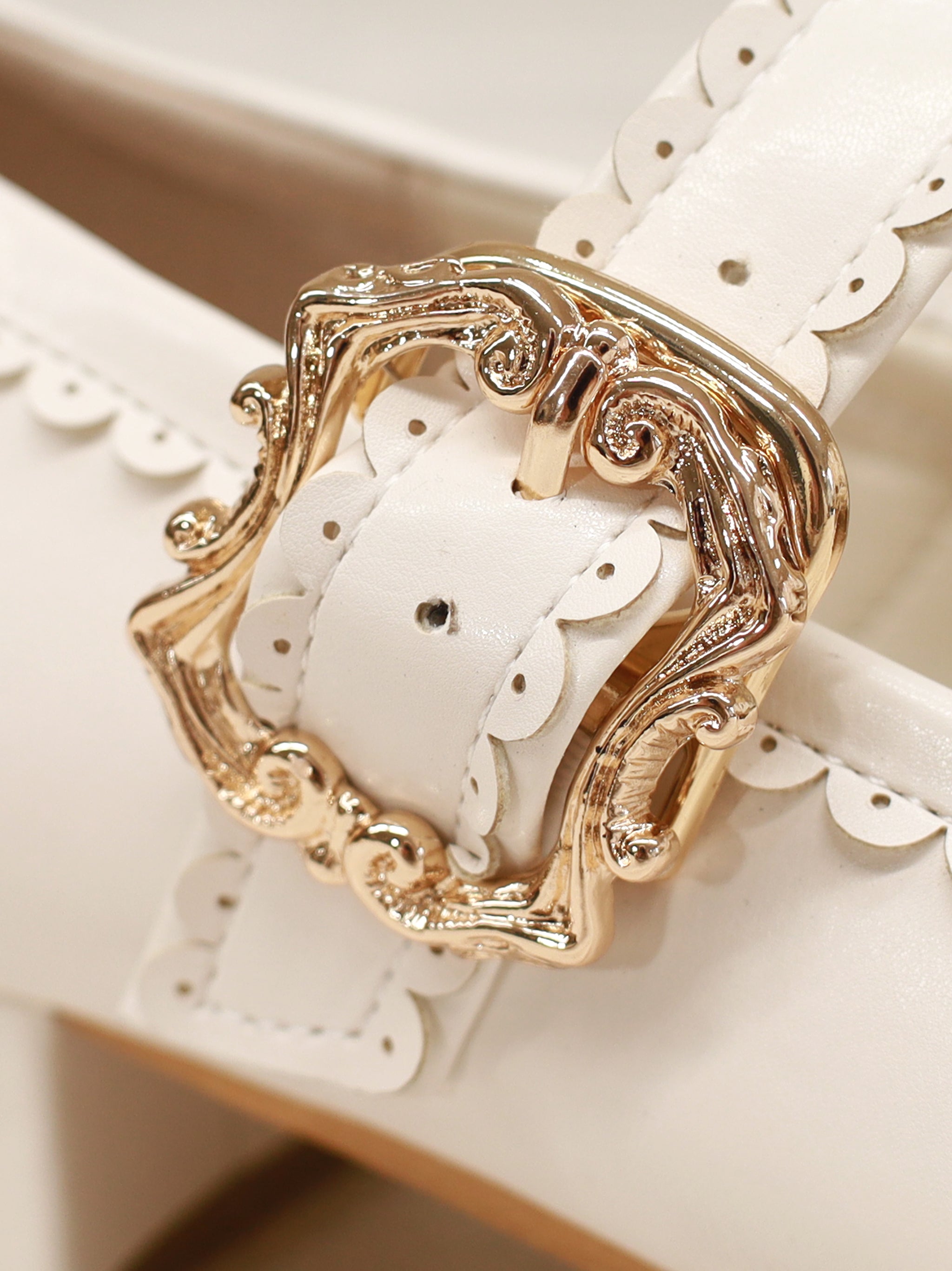 リボン付スカラップパンプス ｜Amavel（アマベル）公式サイト