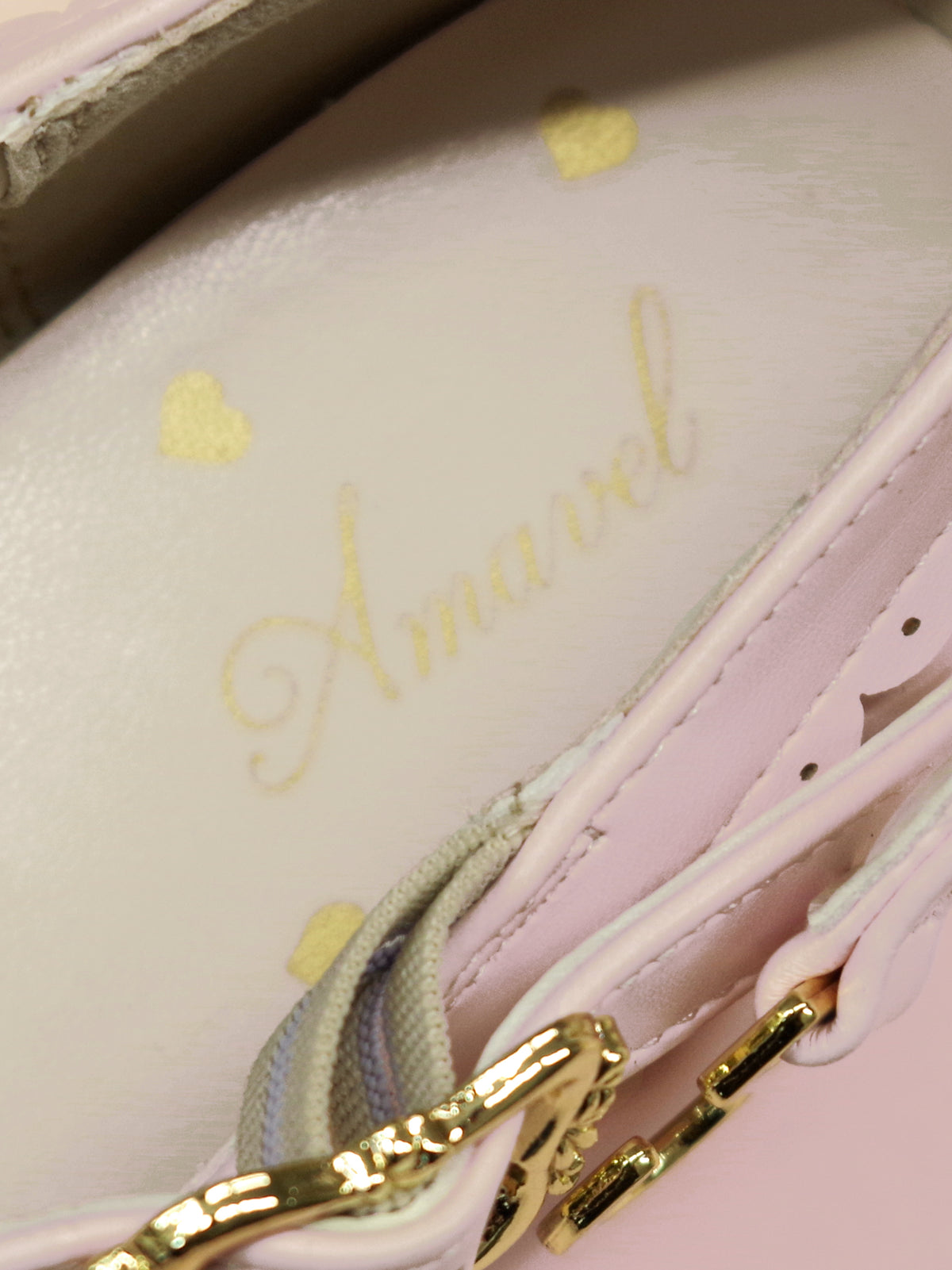 ファーリボン付クロスパンプス ｜Amavel（アマベル）公式サイト