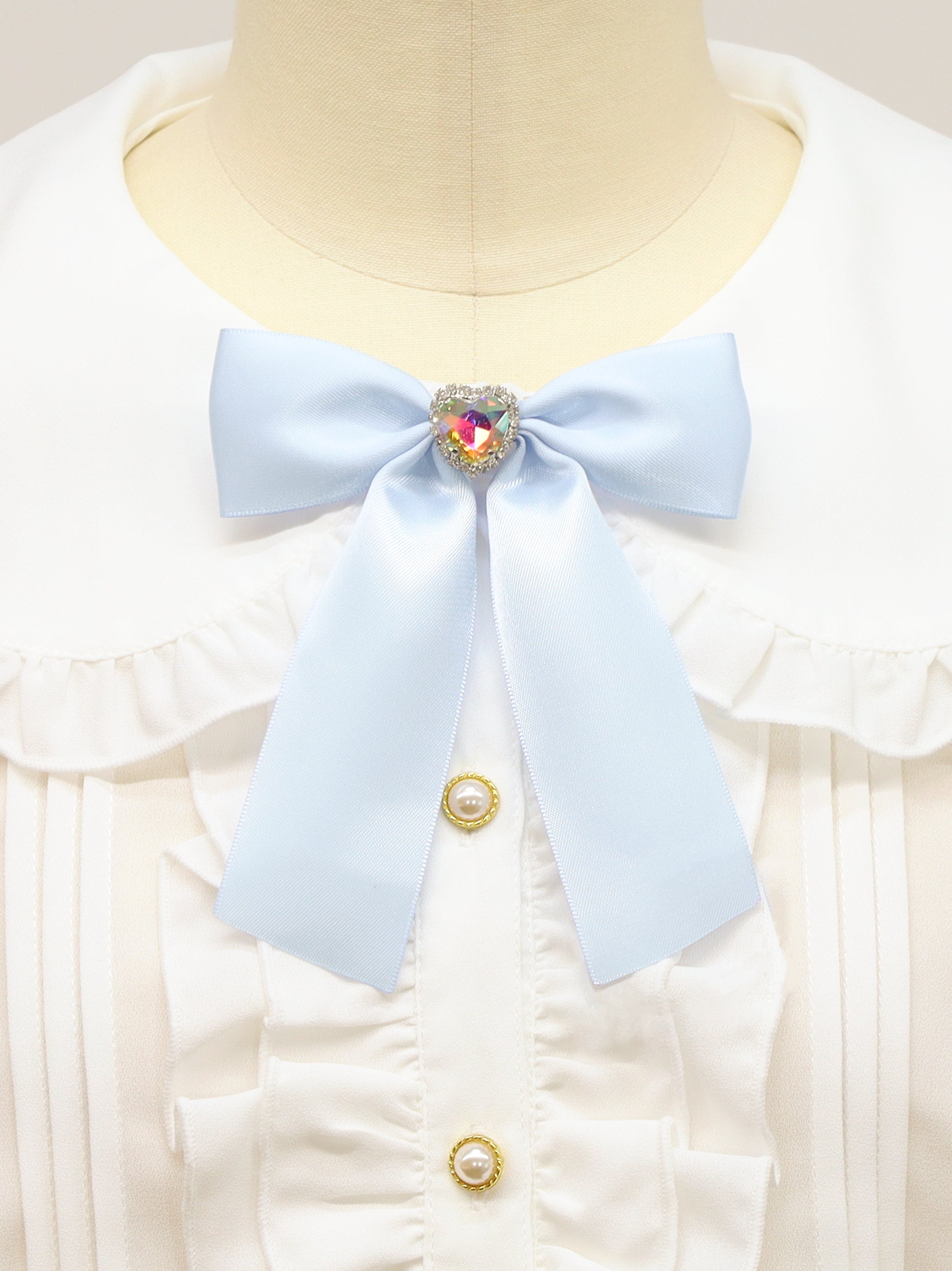 ハートビジュー付リボンブローチ サックス（SaxeBlue） FREE ｜Amavel（アマベル）公式サイト