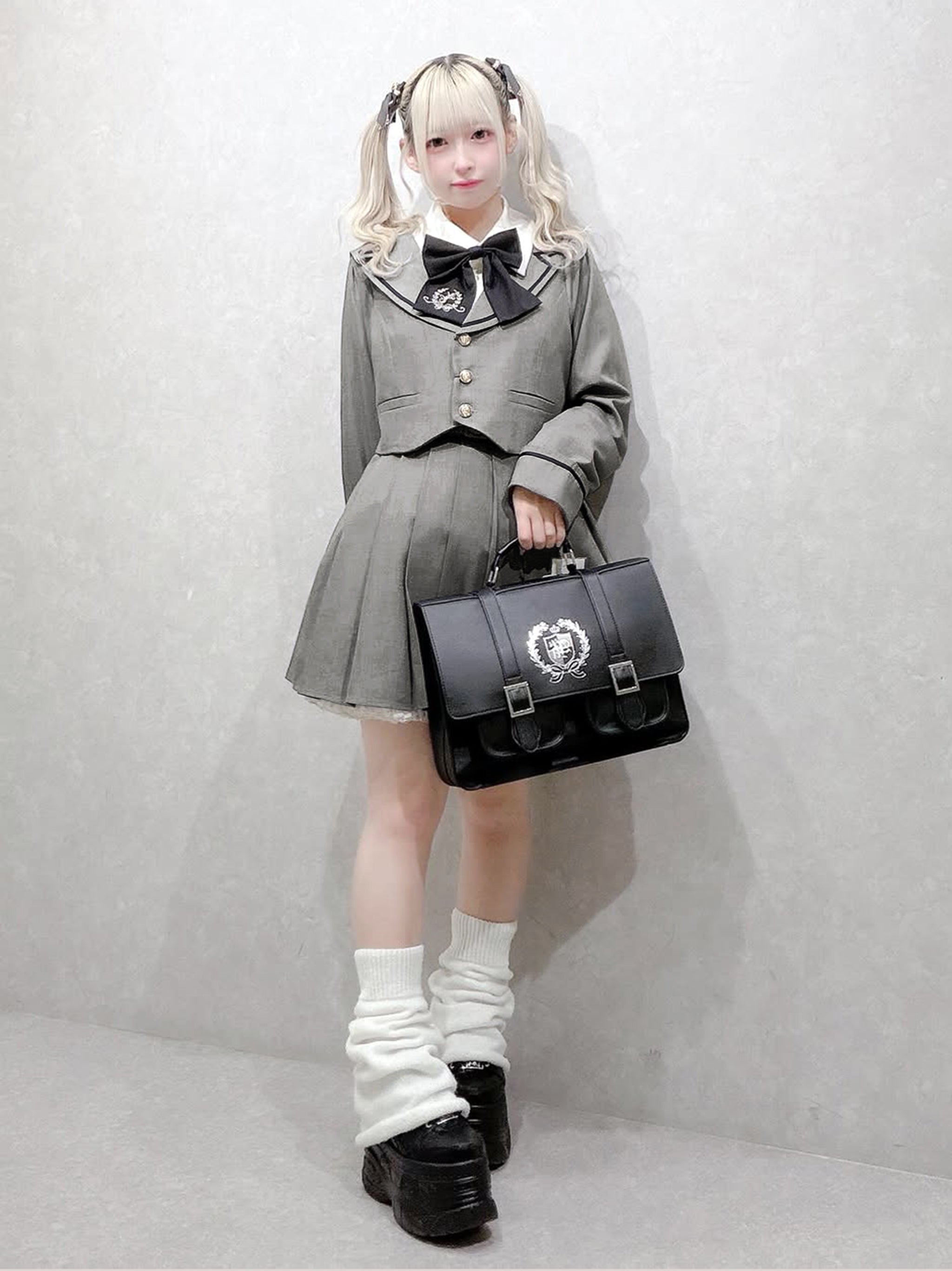 Academic Girly プリーツスカート グレー（Gray） FREE ｜Amavel（アマベル）公式サイト