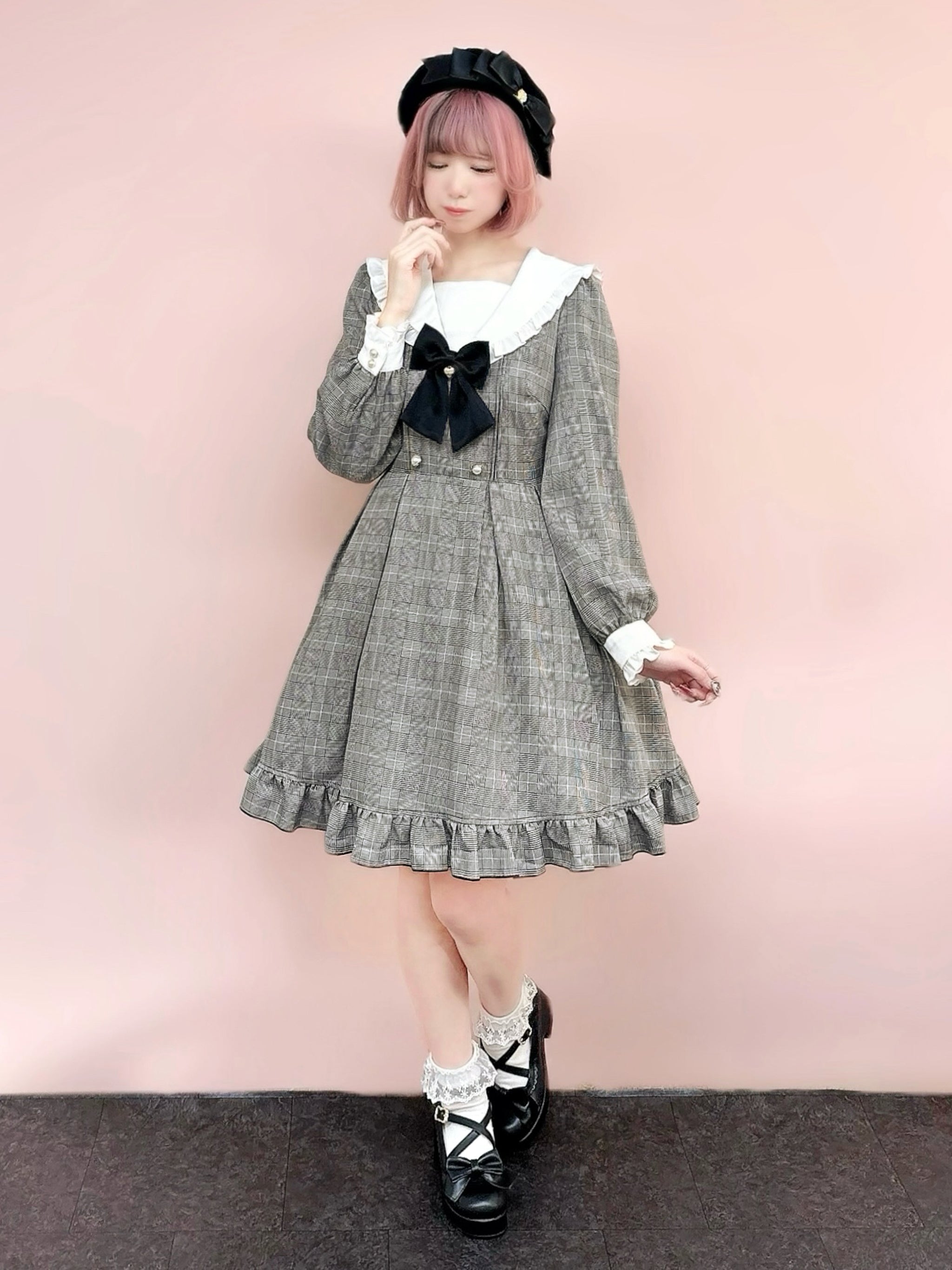 ガーリーフリルセーラーワンピース ブラック（Black） FREE ｜Amavel（アマベル）公式サイト