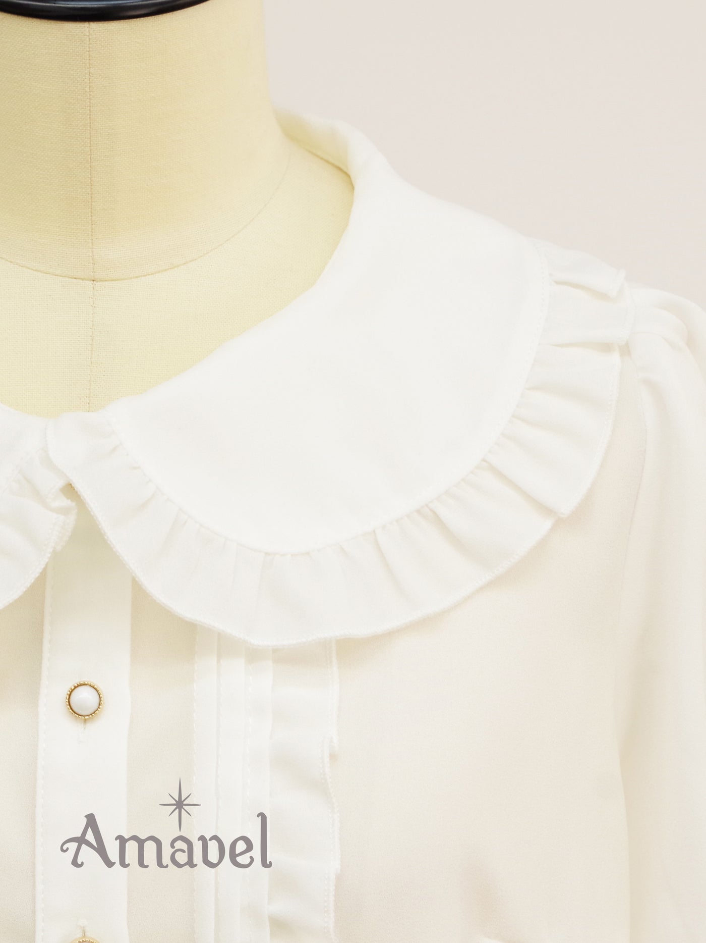 Flat collar ruffled puff sleeve blouse